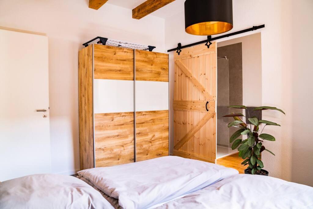 Neu Renoviertes Ferienhaus/Wohnunng Kleine Auszeit Sonnenbühl Esterno foto