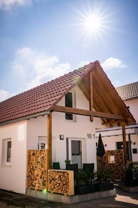 Neu Renoviertes Ferienhaus/Wohnunng Kleine Auszeit Sonnenbühl Esterno foto